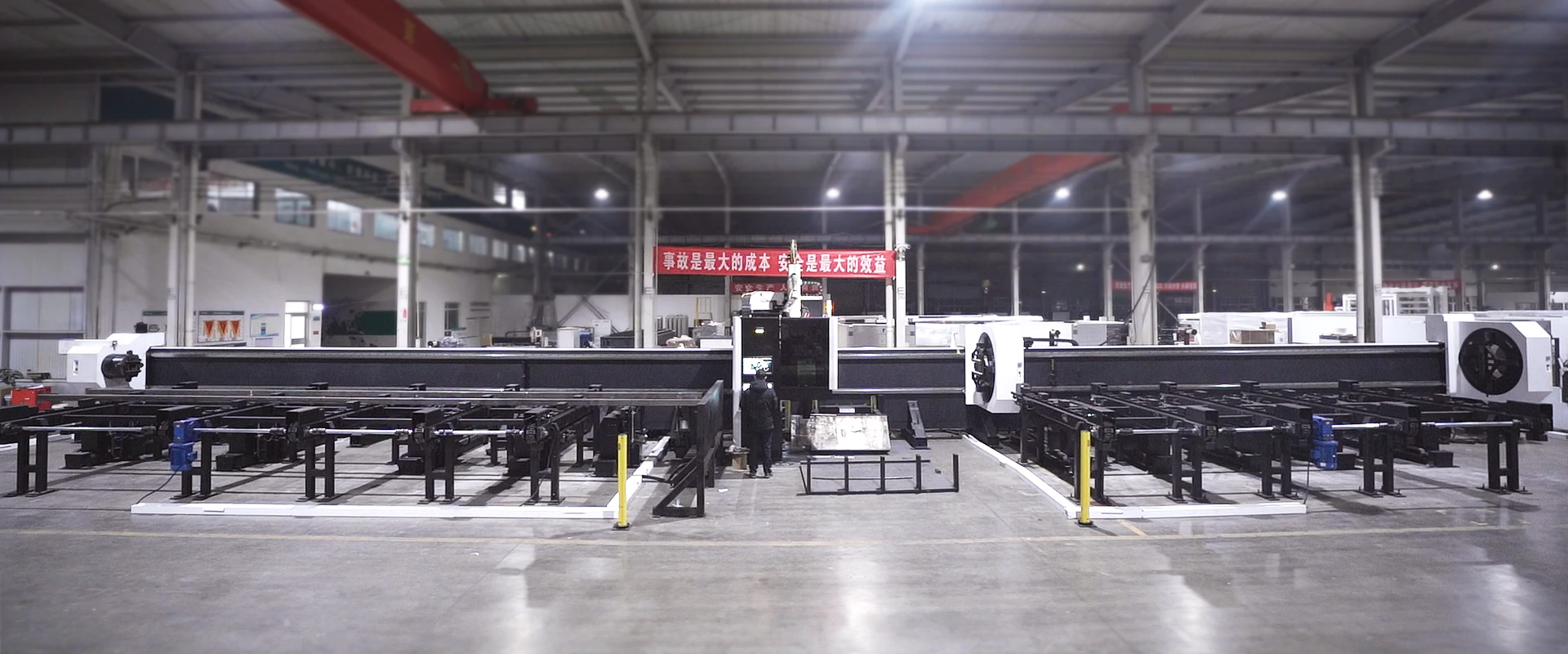 Máy cắt ống laser M36.webp