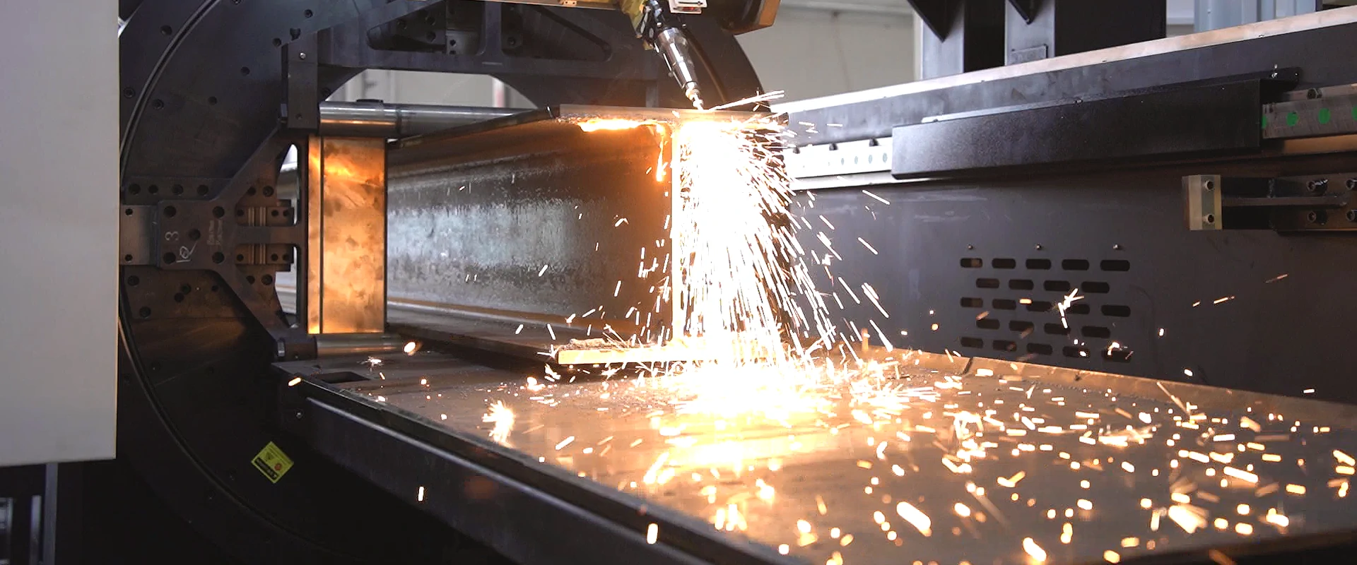 Ứng dụng của máy cắt ống bằng laser.webp