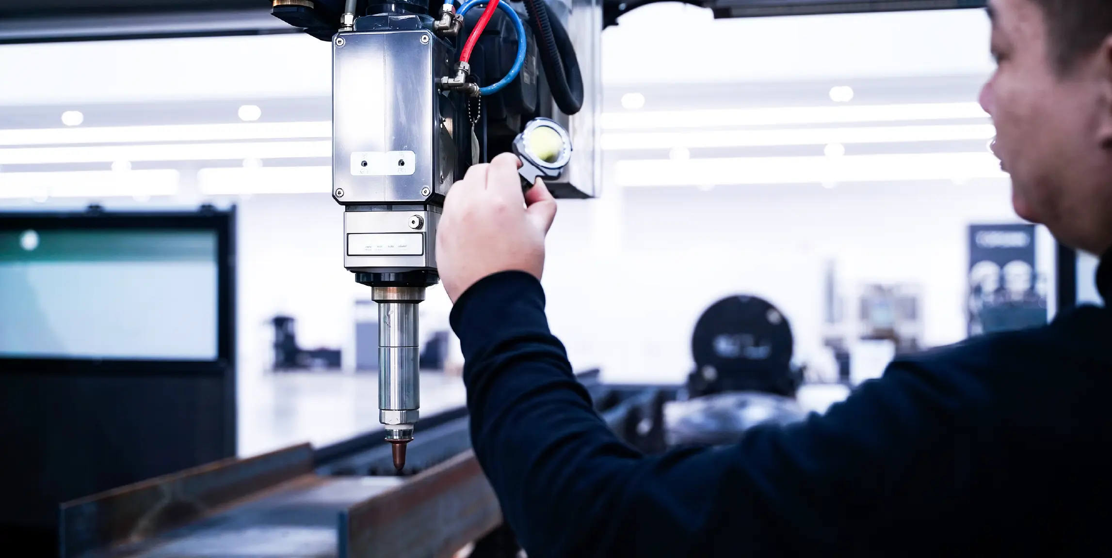 Hướng dẫn lắp đặt máy cắt laser đa năng AORE GR-H.webp